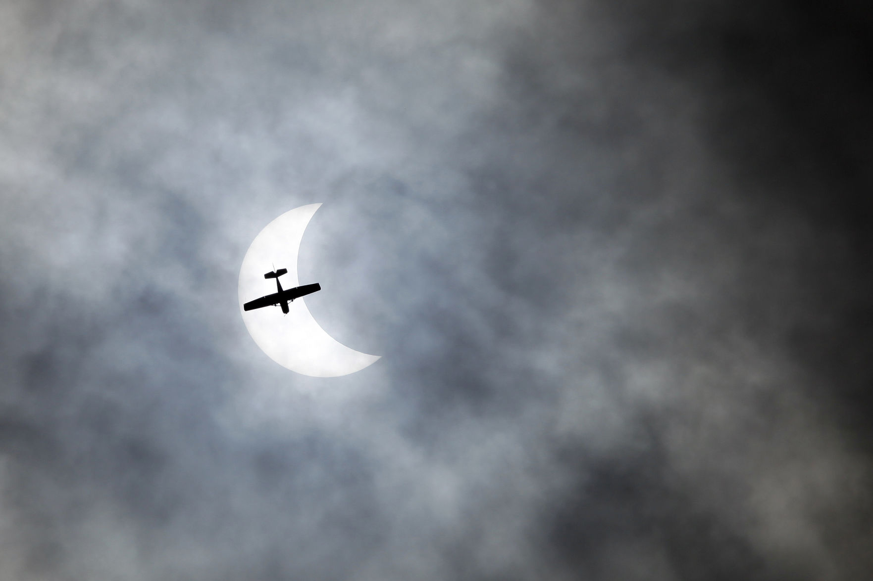 For Print iop_plane_eclipse_3291.jpg
